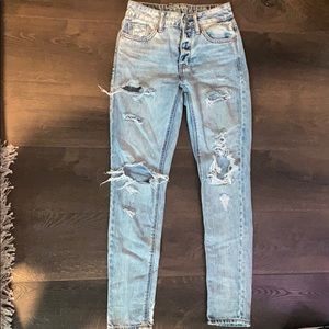 American Eagle mom jeans